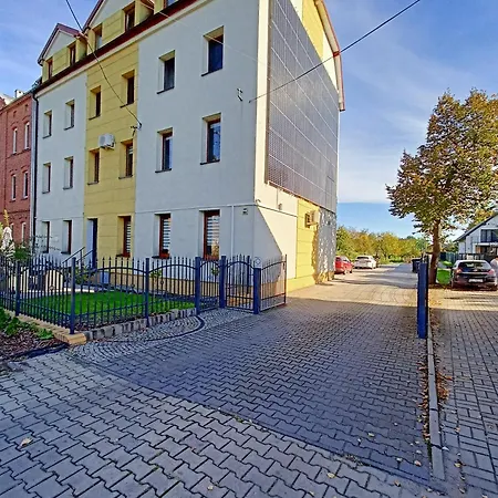 Radiostacja, Parking Free, Klimatyzacja *